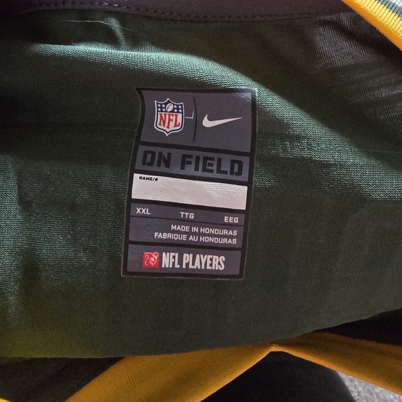 Nfl Aaron Rodgers shirt.  2xl women's. NEW - Picture 3 of 5